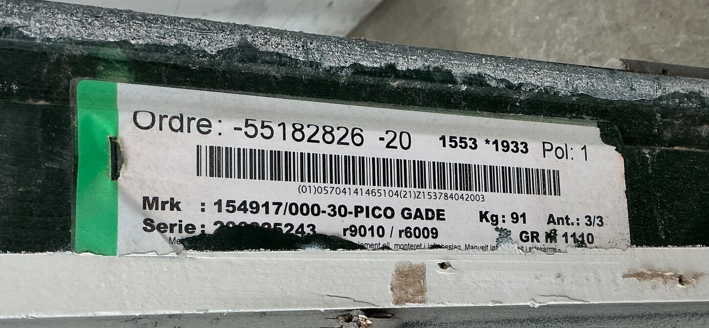 Mørkegrønt energivindue