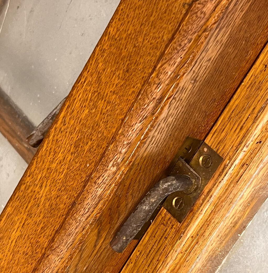 Sprossevindue i egetræ