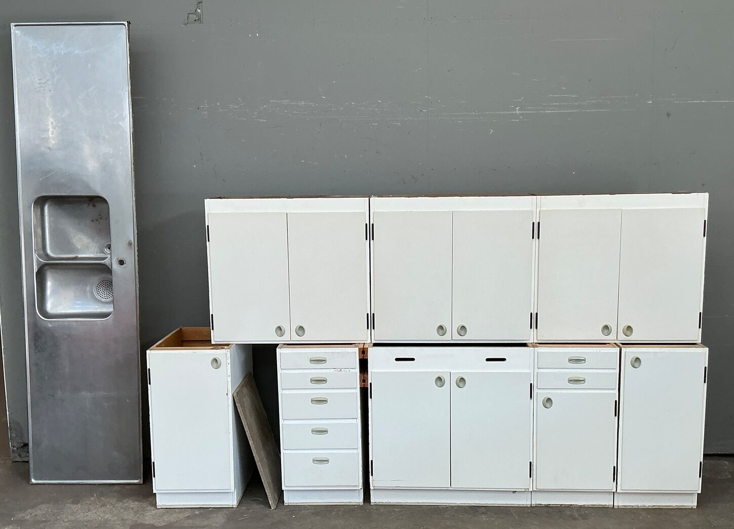 Komplet 60'er køkken, malet