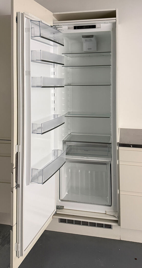Elektrolux integrerbart køleskab 310 liter