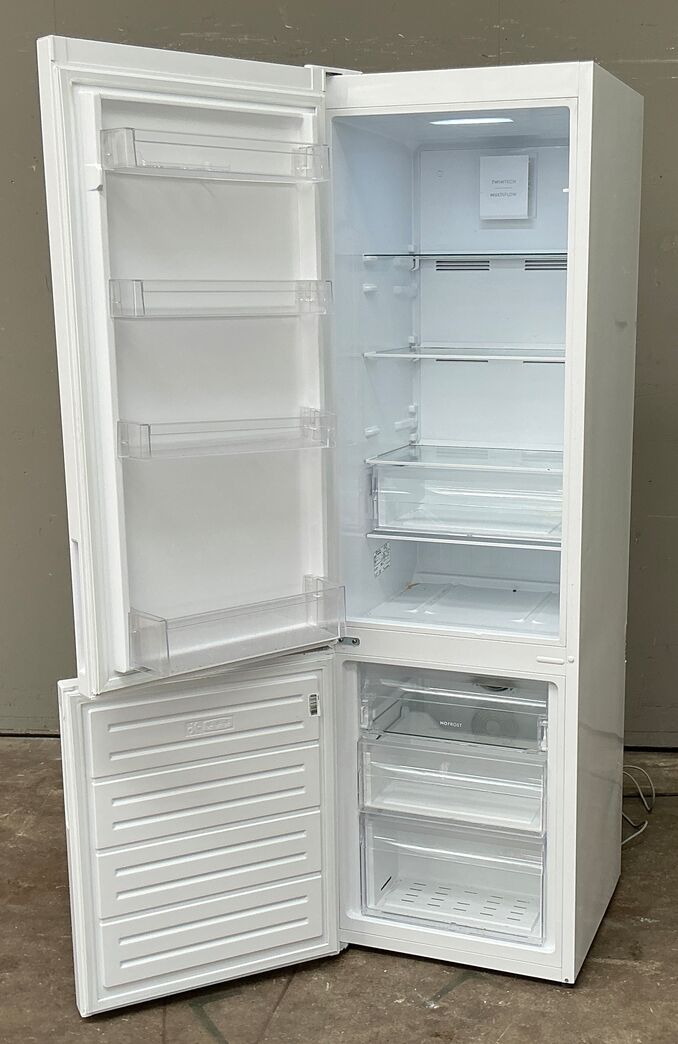 Fritstående Elektrolux køle/fryseskab 194/74 liter