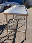 Stålbord med vask - 250 cm