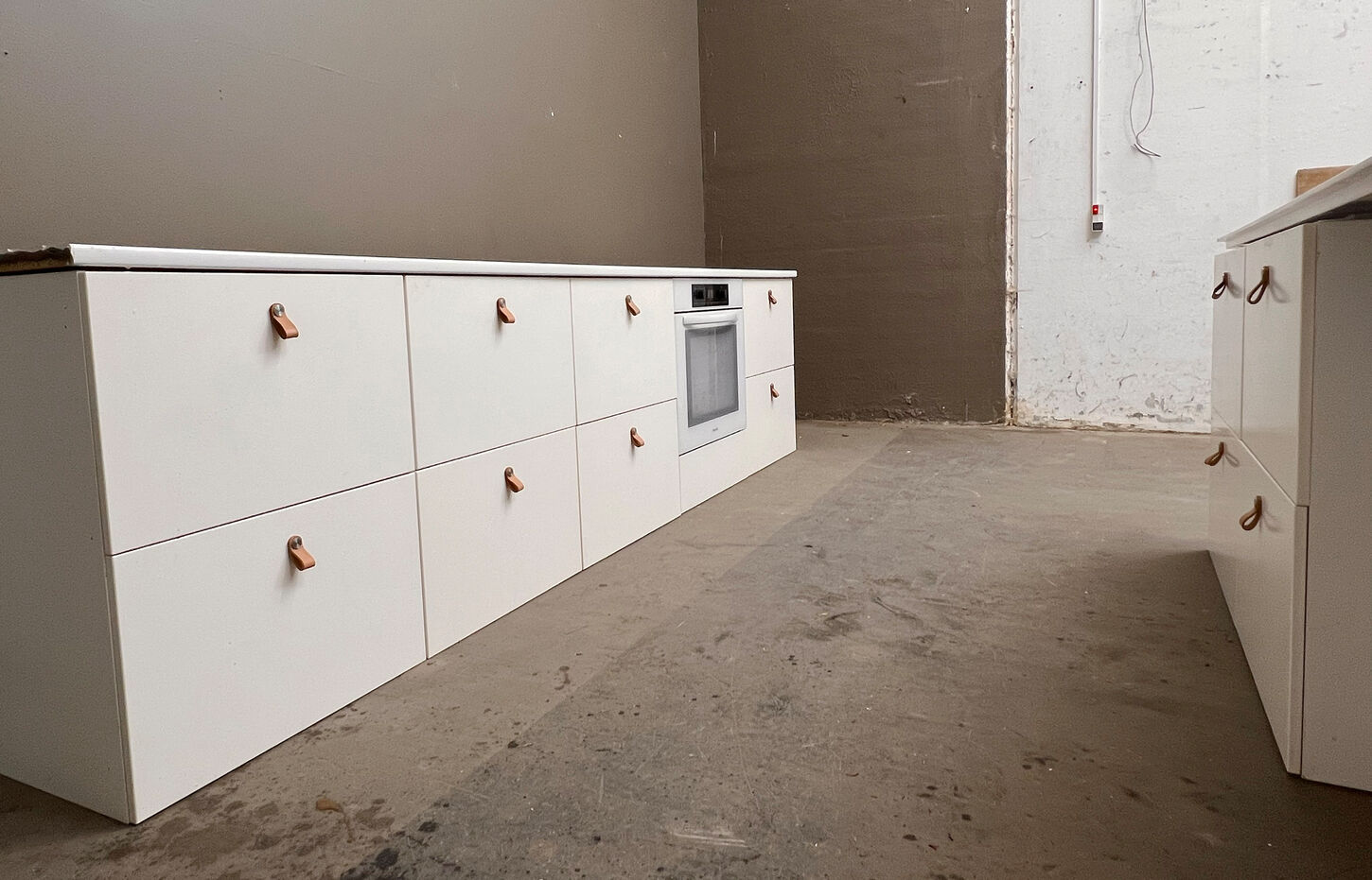 Ikea køkken med corianplade