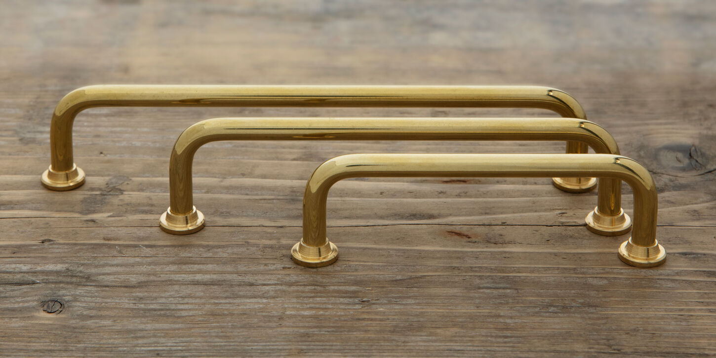 Klassisk bøjlegreb 128mm - messing