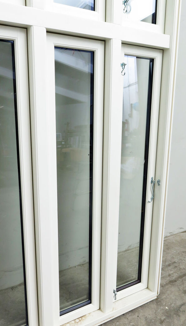 trævindue med 4 oplukkelige fag