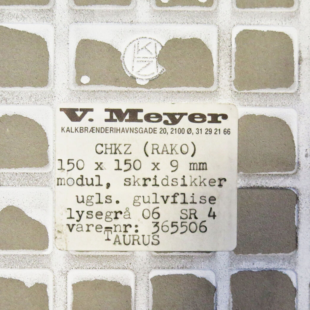 lysegrå skridsikker klinke 15x15cm