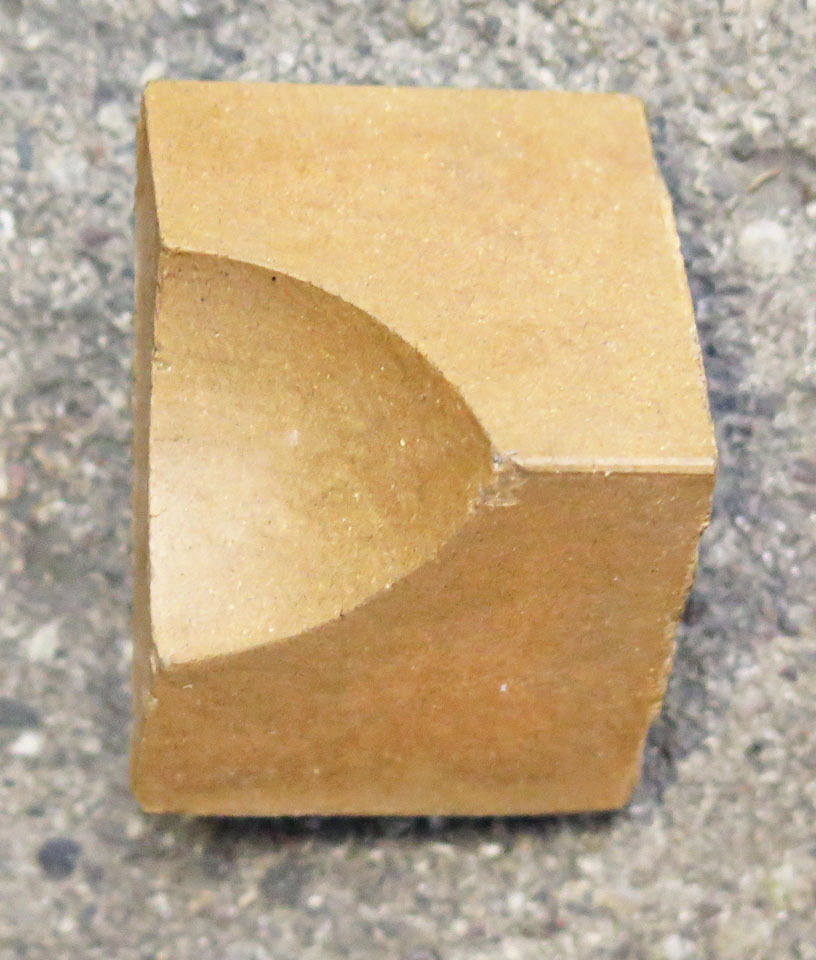 Hulkehlliste, gul klinkestump Hulkehlliste, gul klinkestump