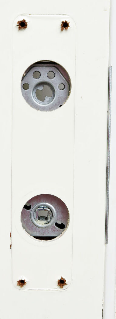 Massiv indvendig dør med karm (M9-21)