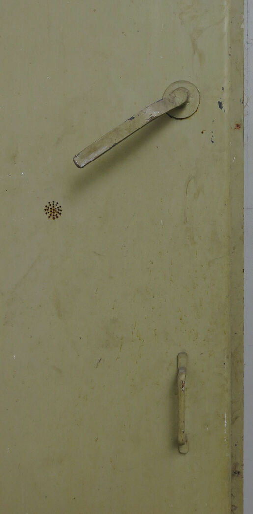 Gammel ståldør fra 40éren