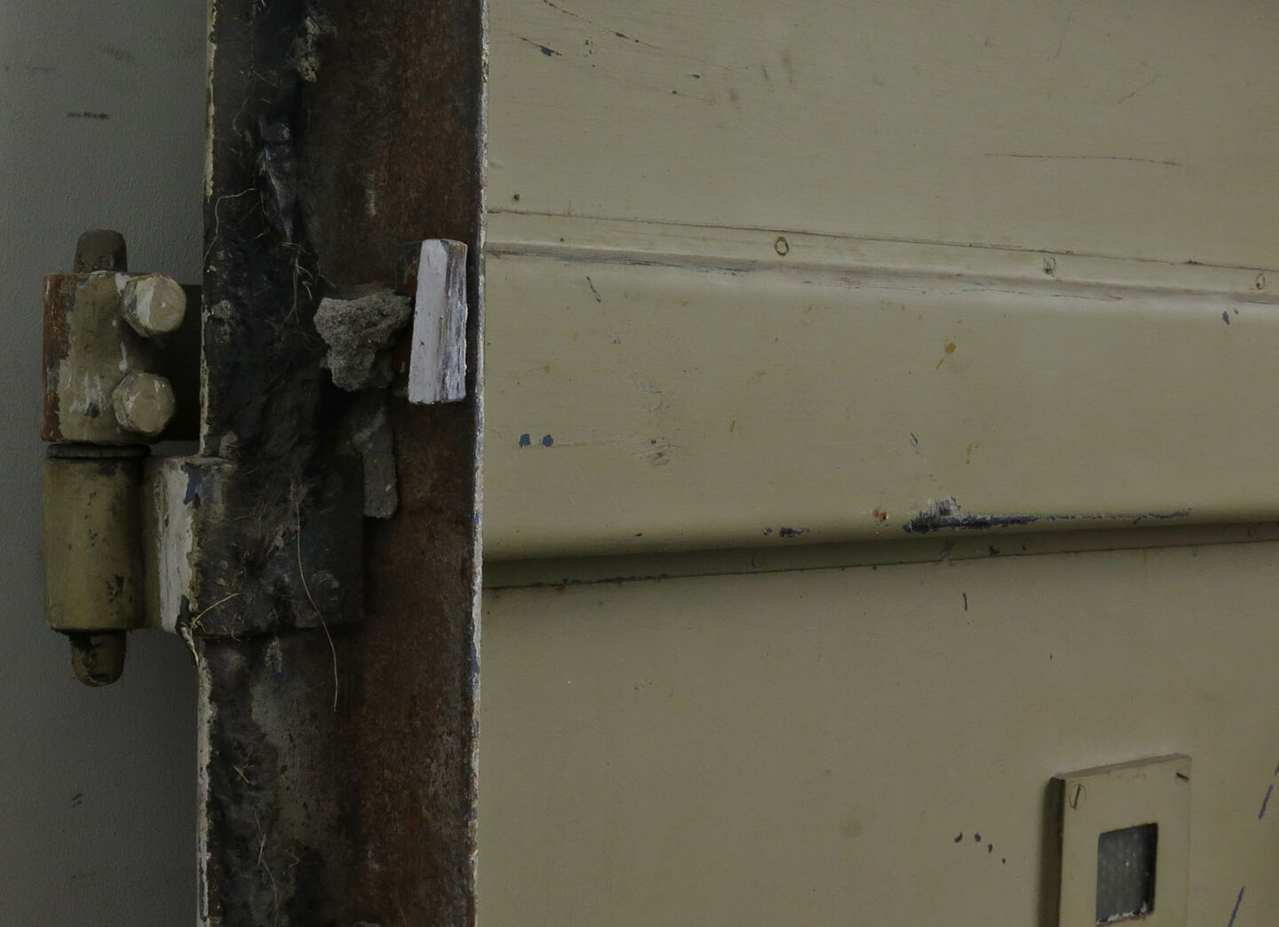 Gammel ståldør fra 40éren