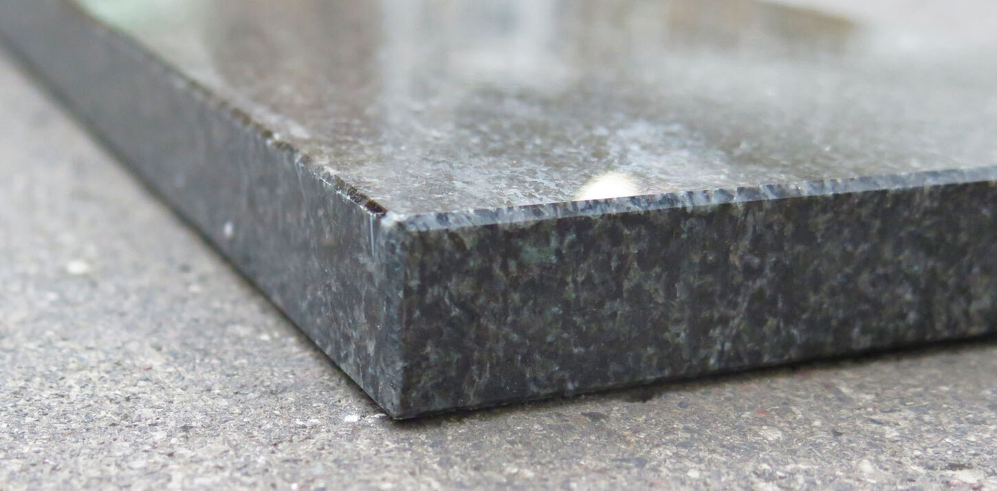 Vinduesplade 125x13,4x2 cm