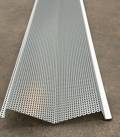 Hvid perforeret stålprofil