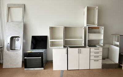 Brugt HTH Køkken med ovn.