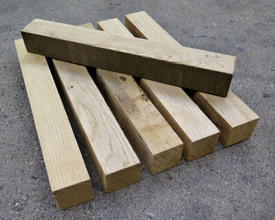 Egetræsstave 51x51x400mm Egetræsstave 51x51x400mm