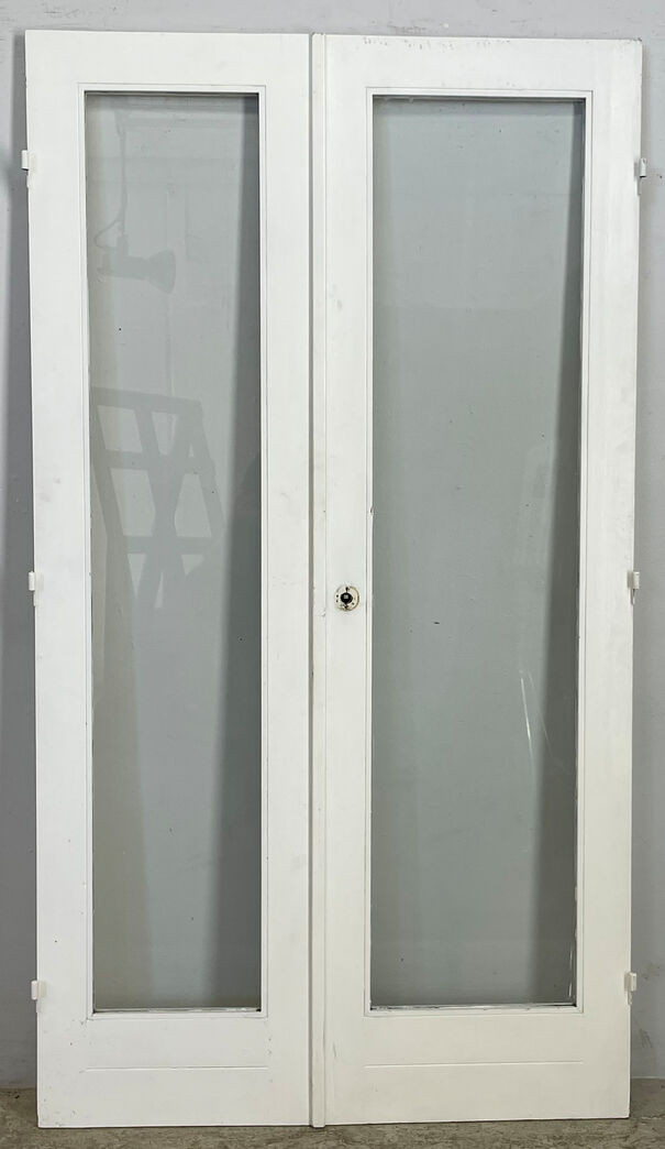 Dobbeltdør med glas og karm