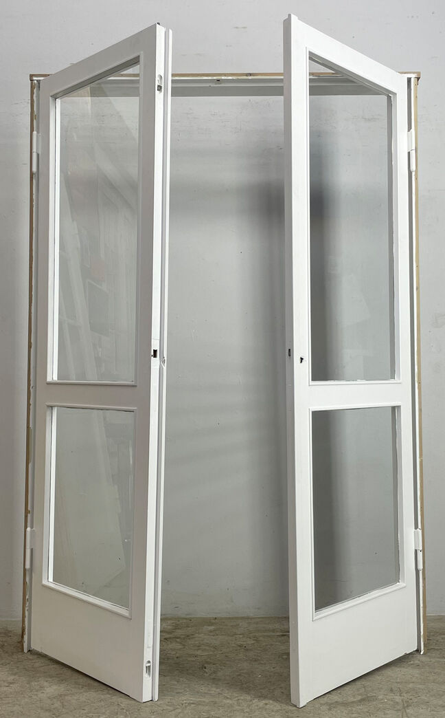 Dobbeltdør med glas og karm