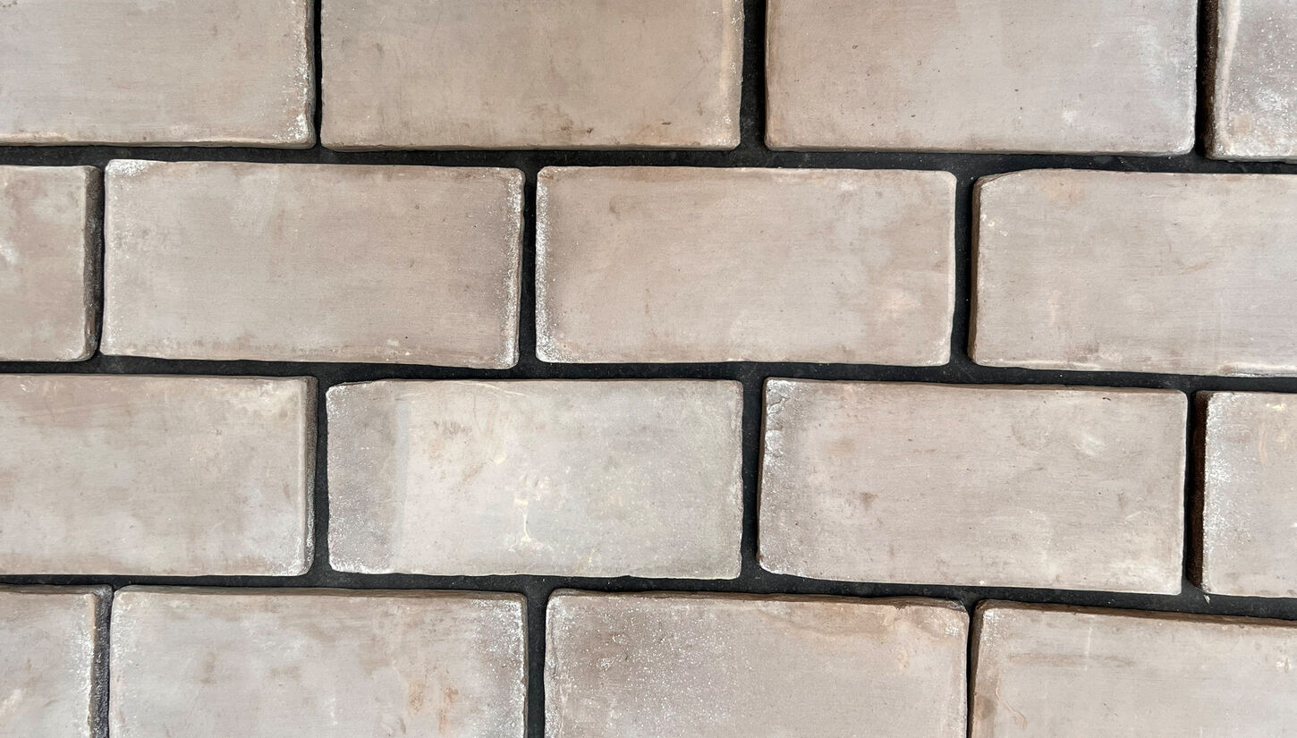 Grå/brun rektangulære gulvtegl - 12 x 25 cm