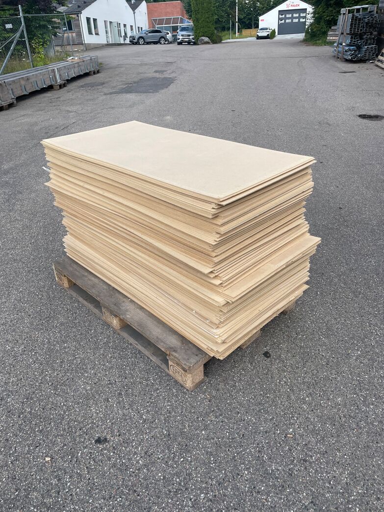 3 mm Masonitplade 61x122 cm