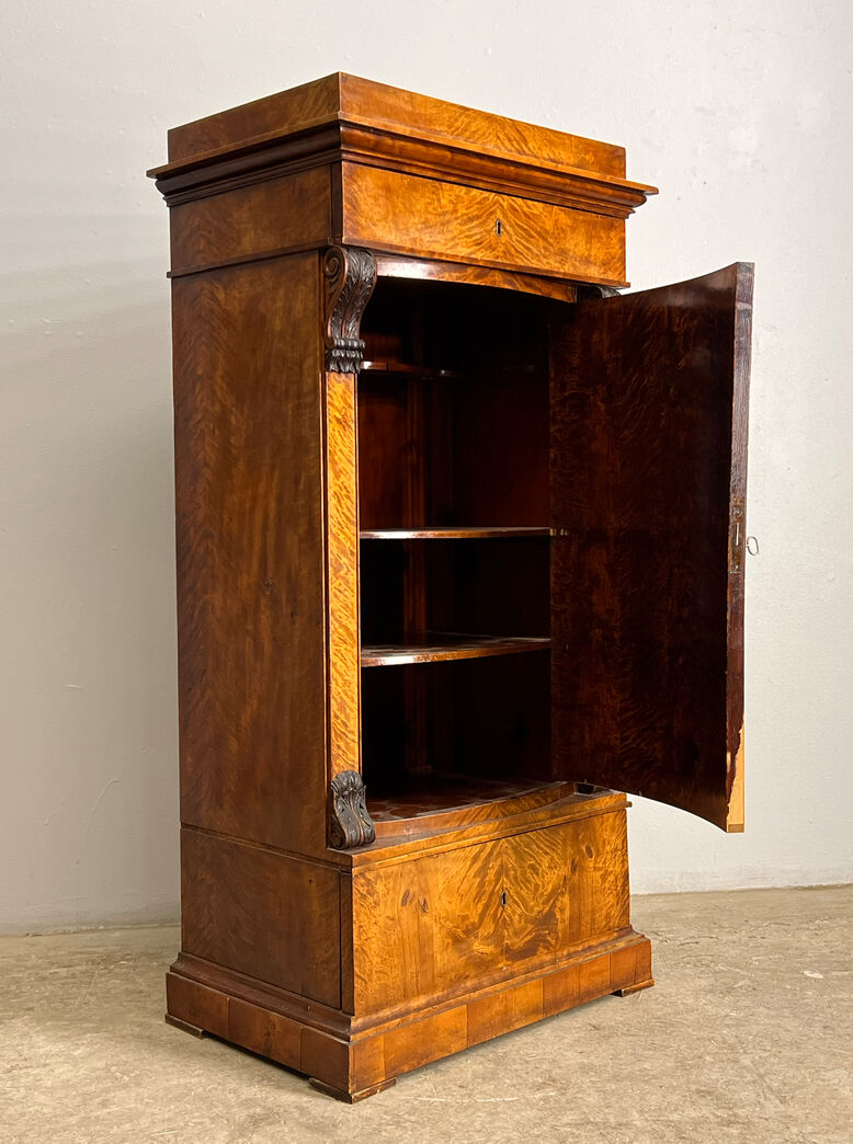 Biedermeier skab i mahogni