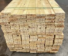 Ovntørret kantskåret fyr 32x150 mm 772 lbm.