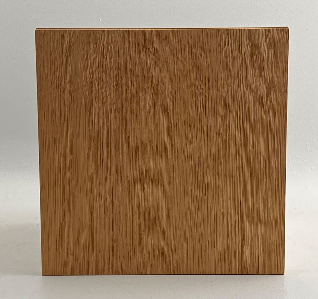 Skab 40 x 40 x 40 cm