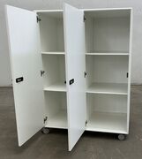 Montana reol med 6 rum og 2 låger m/kodelås