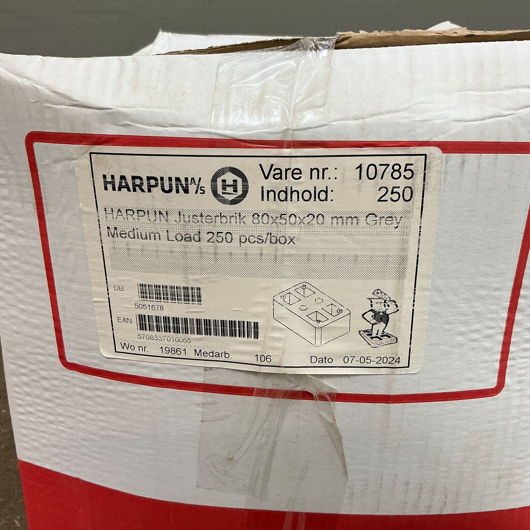 Kasse med Harpun justerbrik grå  20 mm - 250 stk