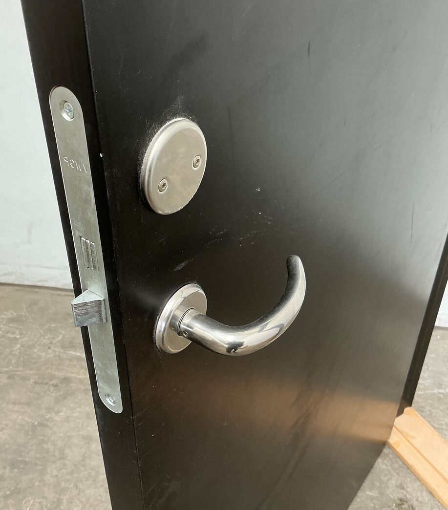 Indvendig M9 dør med glas