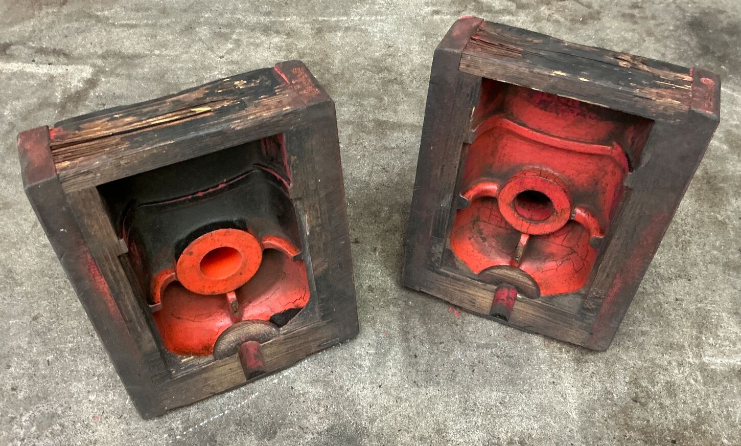 2 stk. støbeforme fra Holbæk Jernstøberi