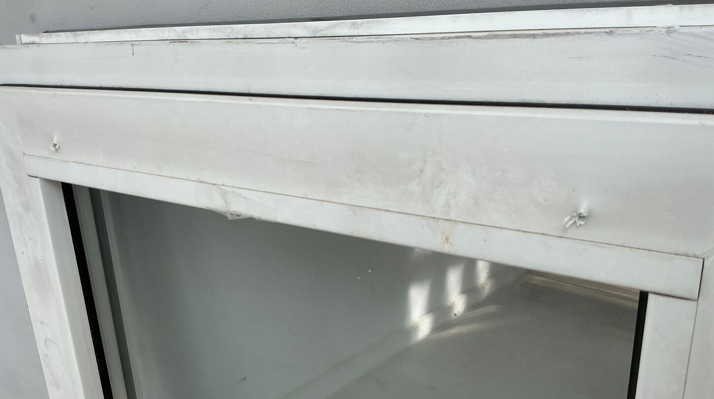 Plast termovinduer med dreje/kip