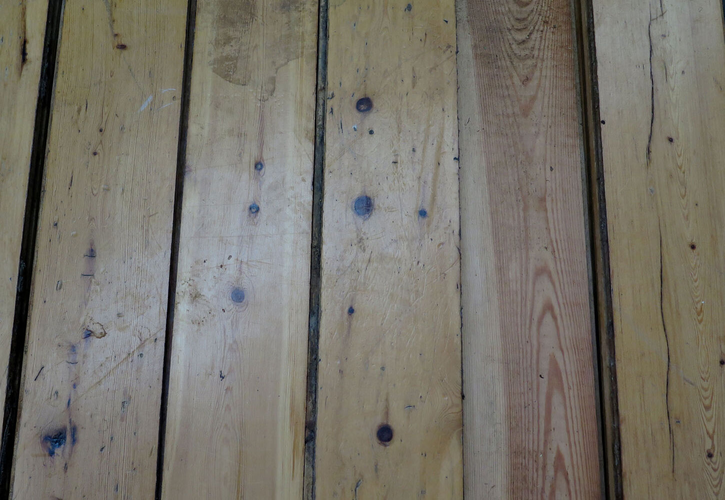 Brugte gulvbrædder i fyr, 18m2, 11,5cm