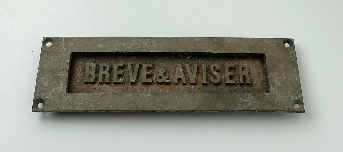 Brevsprække i messing