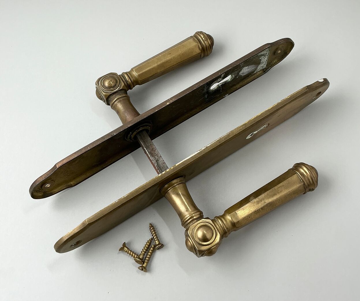 Messinggreb m. langskilte