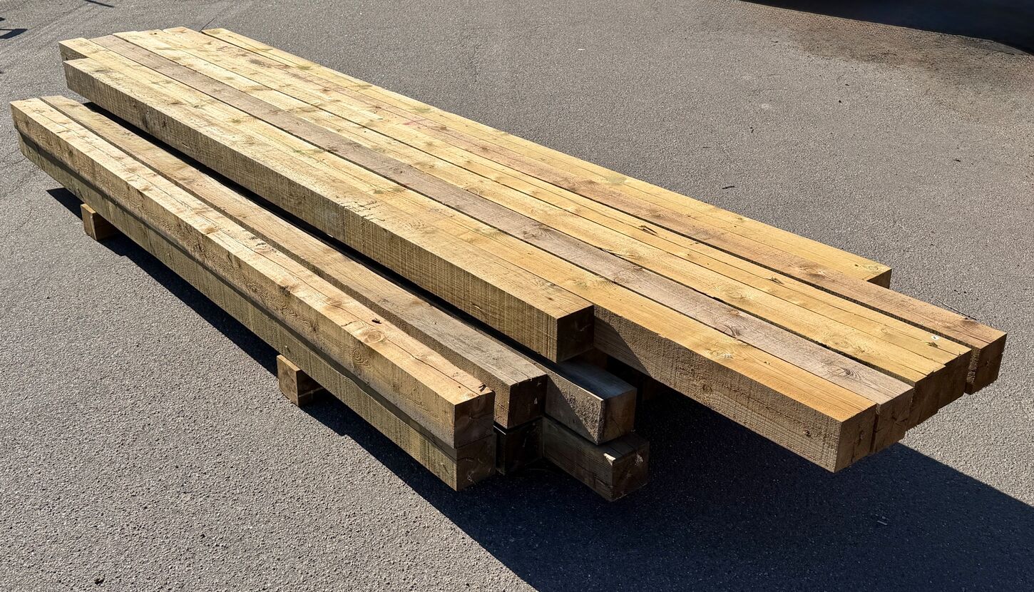 25 stk Parti brugt trykimprægneret tømmer 12,5x12,5x360/480 cm