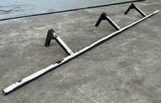 Hyldeknægt i metal 214 cm