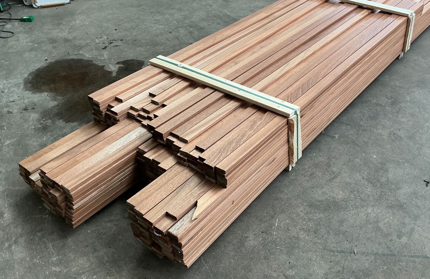Mahognilister høvlet 4 sider 17x55x360cm