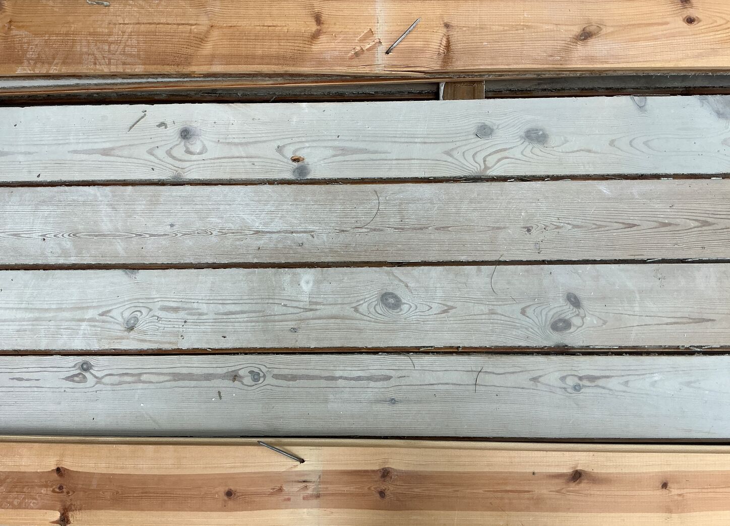 Brugt gulvbrædder i fyr, 8m2, 11,3 cm