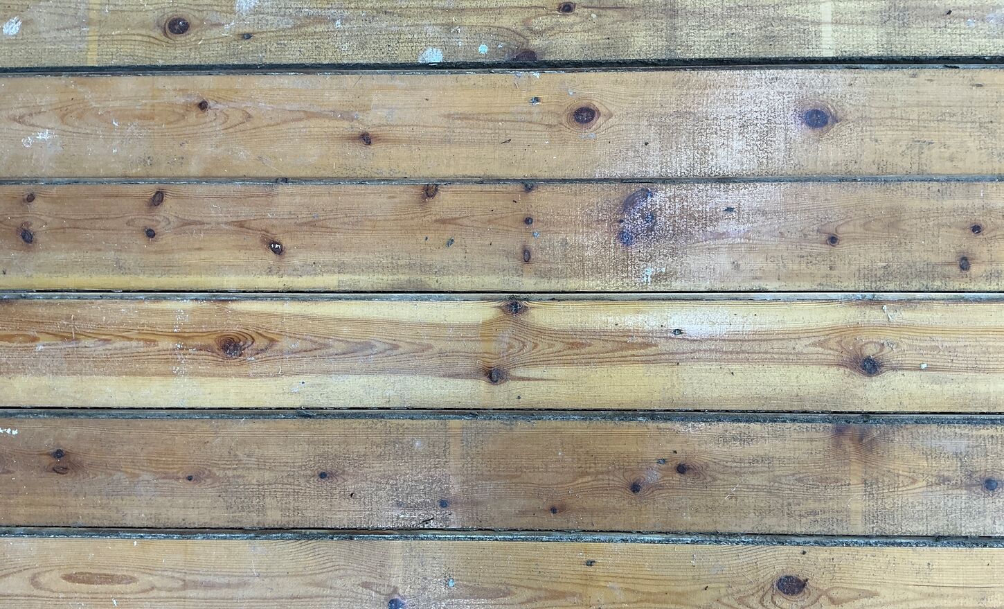 Brugt gulvbrædder i fyr, 16m2, 11,3 cm