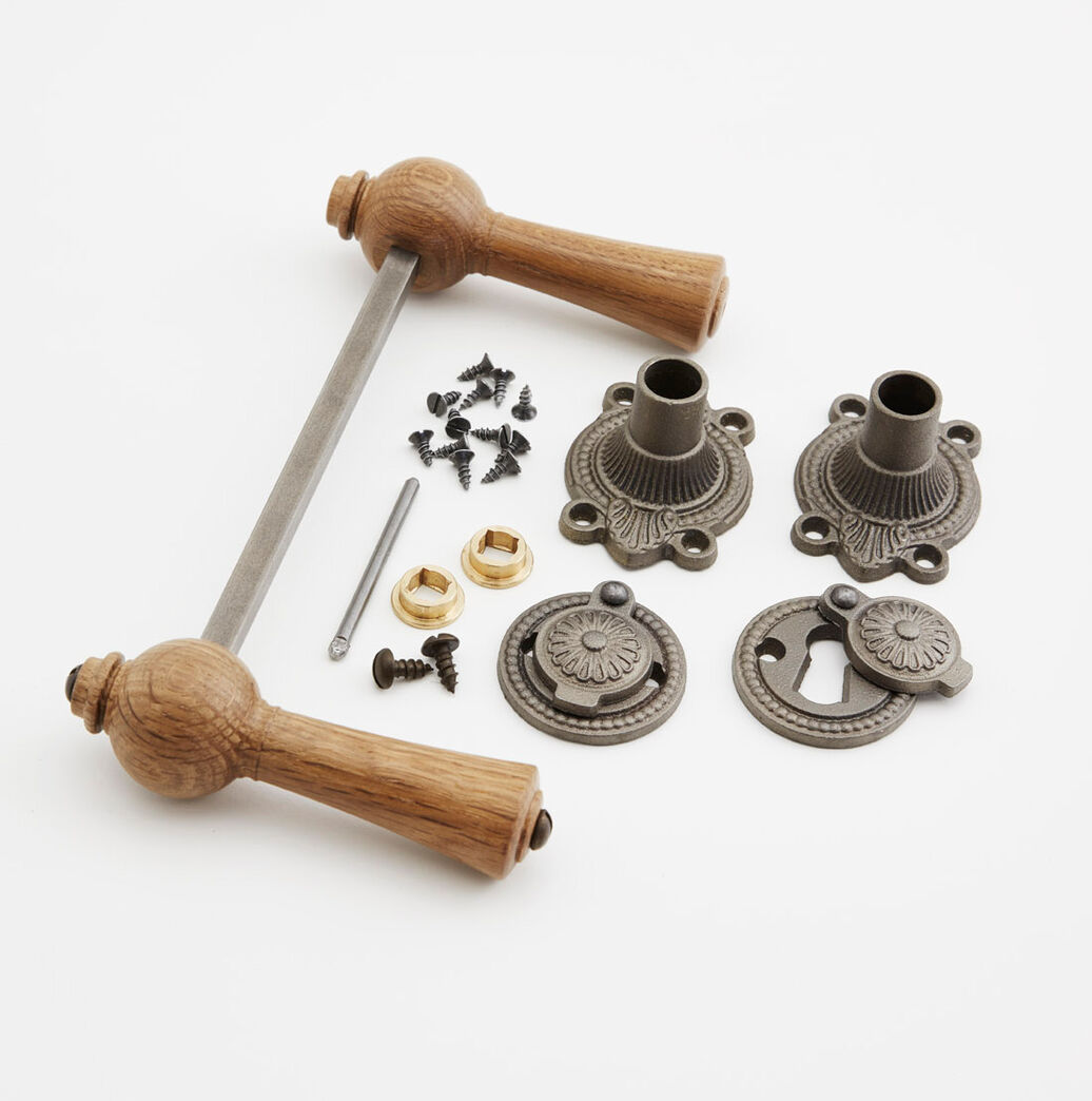 Trægreb til gammel dør - Knebelgreb i eg