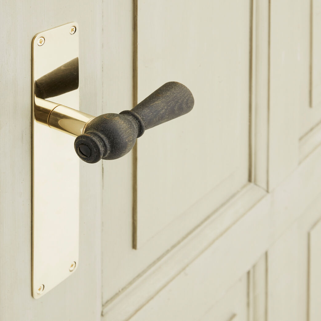 knebelgreb i røget eg