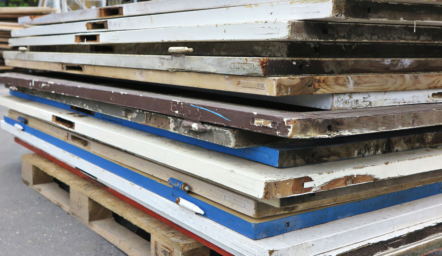 Skæve fyldningsdøre til dekoration