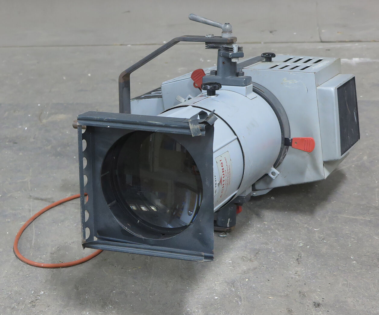 Scenelampe / lyskanon