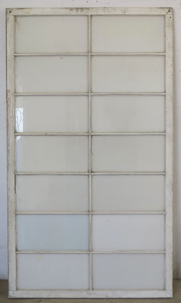 Stor ramme med hvidt glas