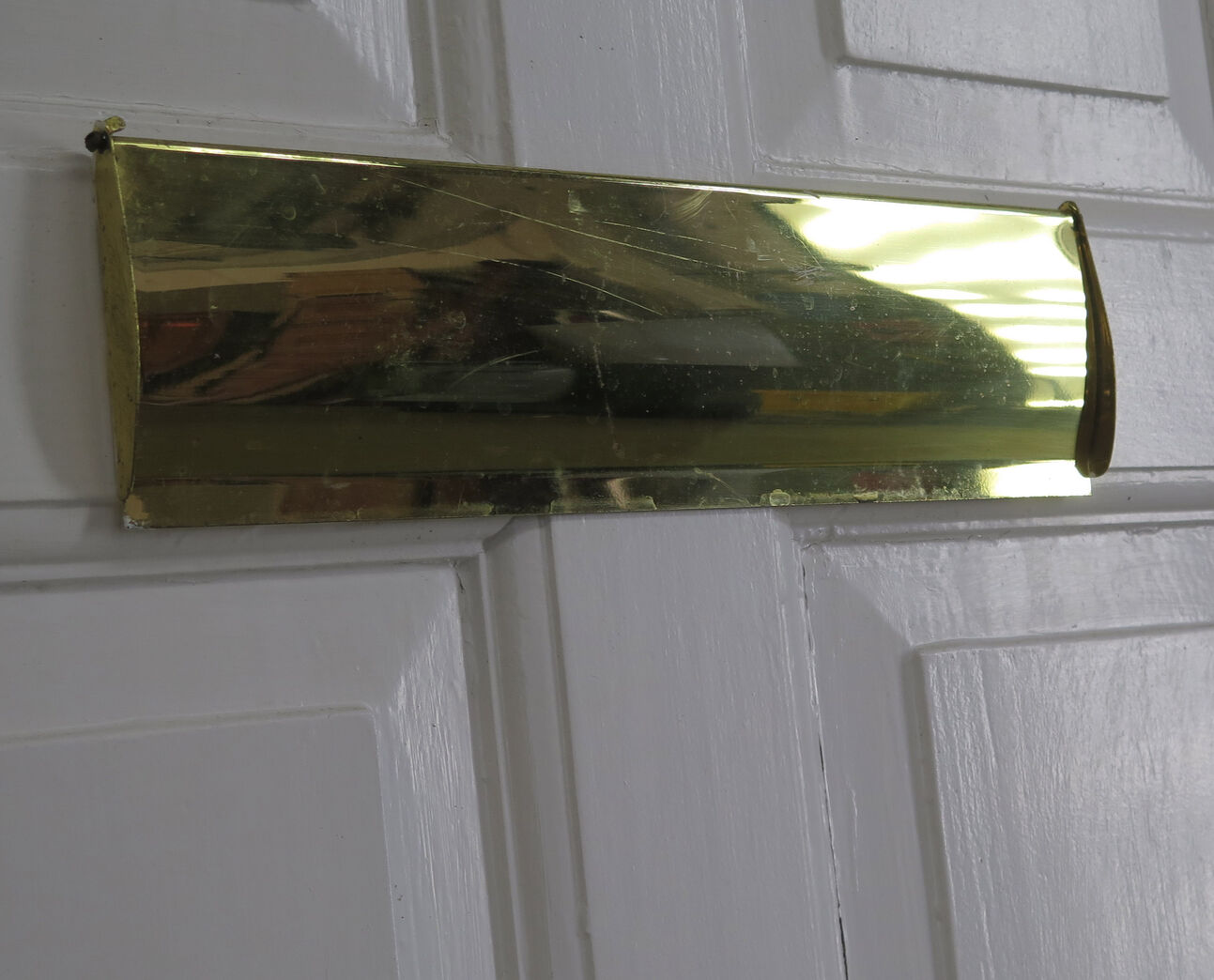 Dør med bue og sprosser