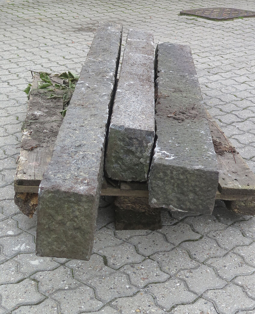 Granit - kantsten/søjler