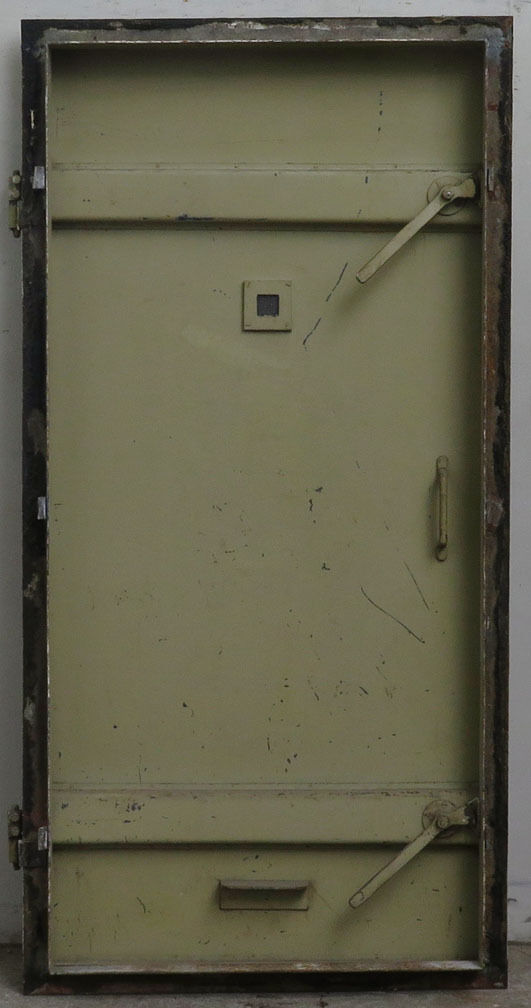 Gammel ståldør fra 40éren