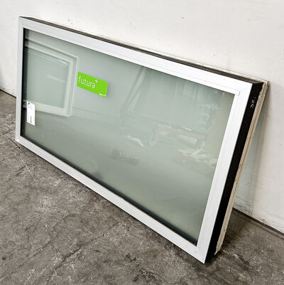 Træ alu vindue fra Velfac med matteret glas