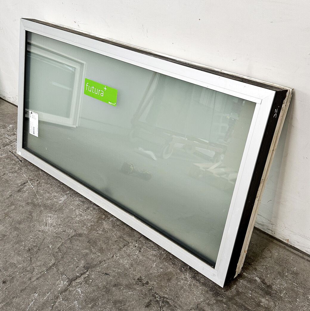 Træ alu vindue fra Velfac med matteret glas