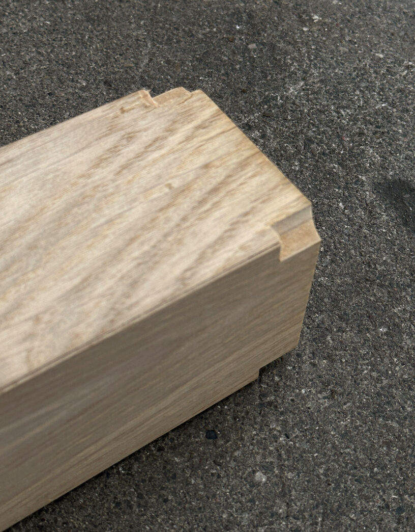 Fineret stolpe i MDF Fineret stolpe i MDF