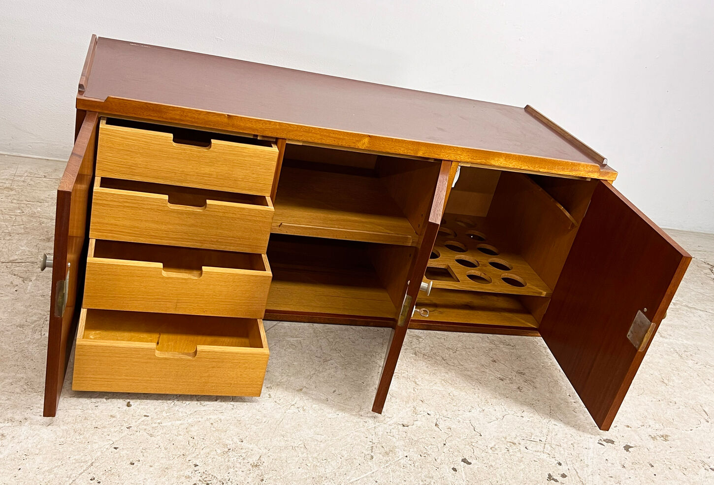 Skænk fra isbryderen 'Danbjørn' Skænk fra isbryderen 'Danbjørn'